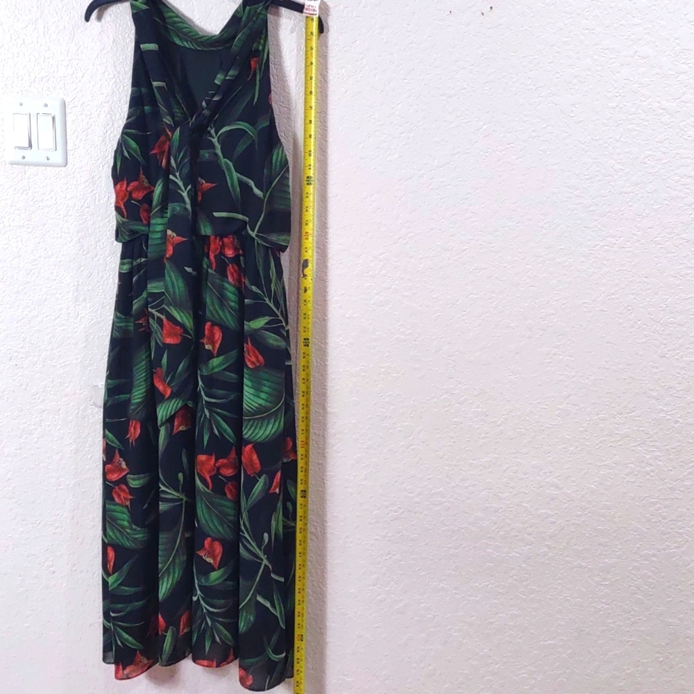 BADGLEY MISCHKA DRESS. - Picture 12 of 16